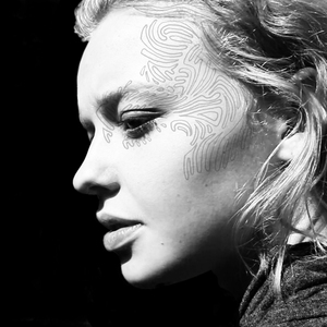 骚逼女人操屄视频
