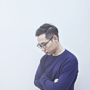 骚逼女人操屄视频
